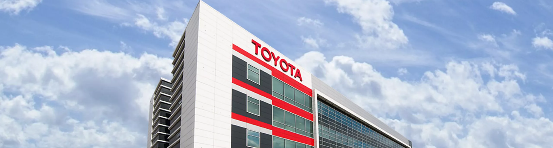Изображение на странице TOYOTA ПОДВЕЛА ИТОГИ ПРОДАЖ В РОССИИ ЗА 2021 ГОД Тойота Центр Абакан